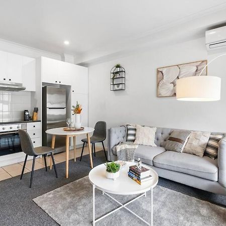 Апартаменти Cozy 1 Bedder In St Kilda With Balcony Мельбурн Екстер'єр фото