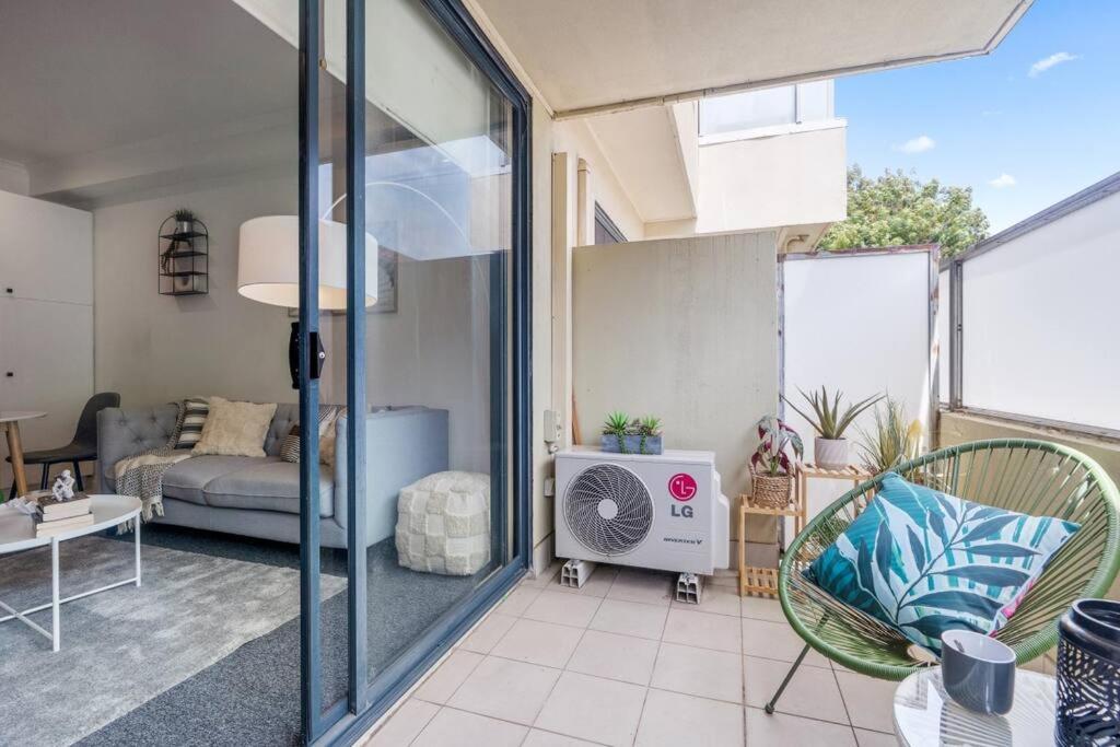 Апартаменти Cozy 1 Bedder In St Kilda With Balcony Мельбурн Екстер'єр фото